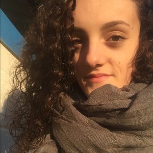 Meet your Posher, Gentjana